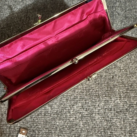 Vera Bradley Clutch Wallet Floral Quilted Silver Very Berry Paisley Kisslock Bag - Picture 3 of 8